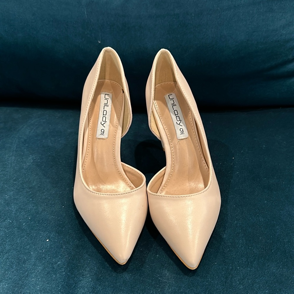 Nude chunky heels